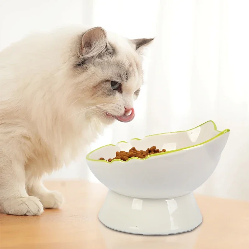 Pet Exquisite craftsmanship is evident in every detail, with rounded and smooth edges to prevent scratches on cats and provide comprehensive care