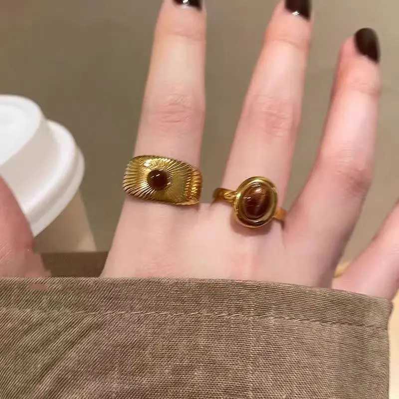 Vintage brown stone ring suitable for girls irregular sun gold aesthetic ring exquisite jewelry fashionable party accessory gift W250111