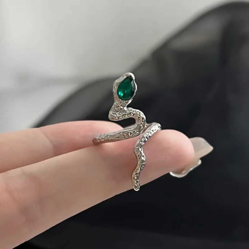 New Fashionable And Minimalist Snake Shed Womens Personalized Spirit Snake Ring Adjustable Jewelry WholesaleXJ250110