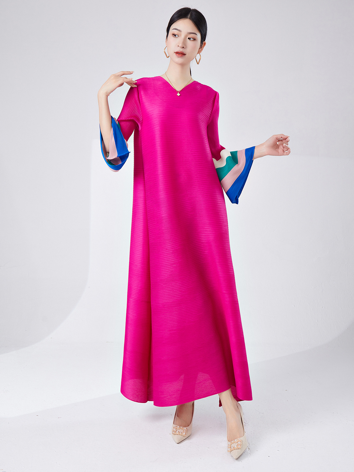 CL1202 Large size women's fashion dress long skirt high-end v-neck trumpet sleeve loose temperament Miyake dress