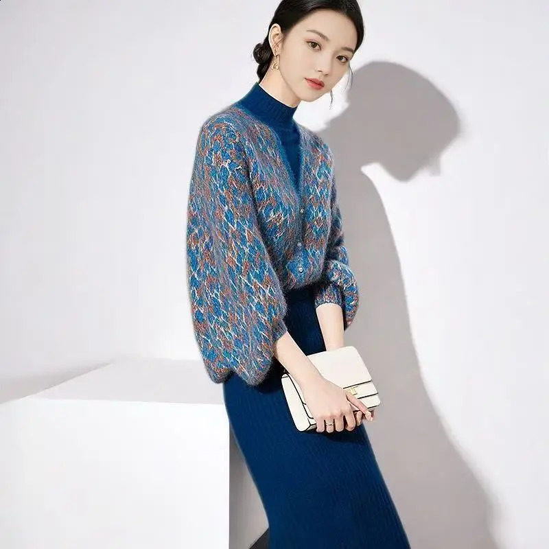 Winter Temperament Knitting Cardigan Women Clothing Fashionable Buttons V-neck Long Sleeve Sweater Female Fashion Tops 250106