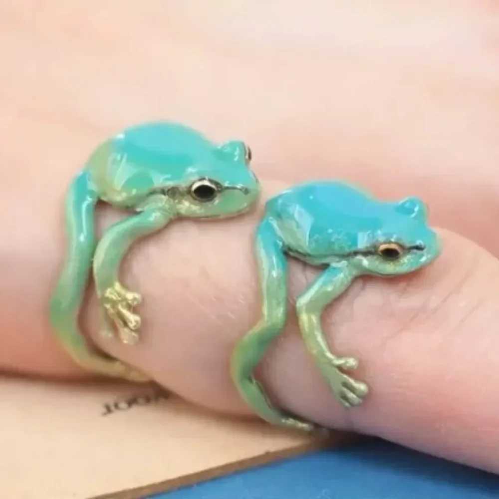 Mini Green Tree Frog Ring Frog Open Ring Female Metal Cute Animal Adjustable Finger Ring Jewelry Birthday Party Gift New W250111