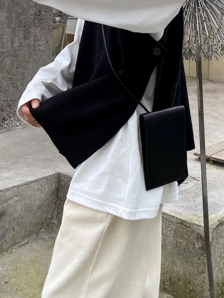 Knitted Sweaters for Men Crewneck Sleeveless Man Clothes Vest Solid Color Plain Round Collar Waistcoat Fleeced Plus Size Warm X 250107