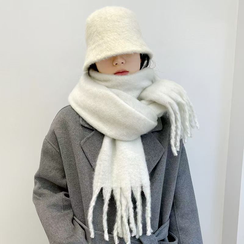 T090 solid color large scarf thick ladies autumn and winter new Korean version winter student all-match shawl neck scarf