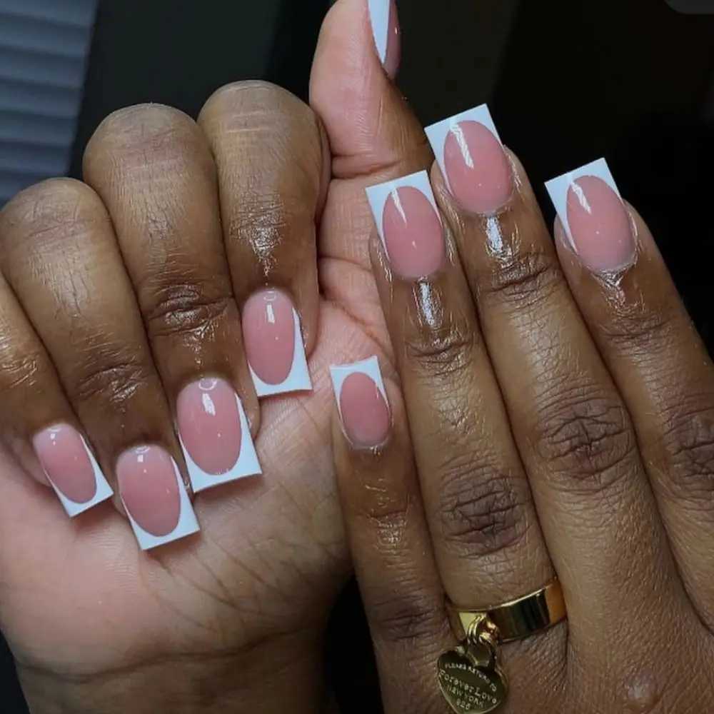 24pcs Short Square False Nails French White Edge Pink Fake Nails Full Cover Nail Tips Press on Nails faux fingernailXJ250110