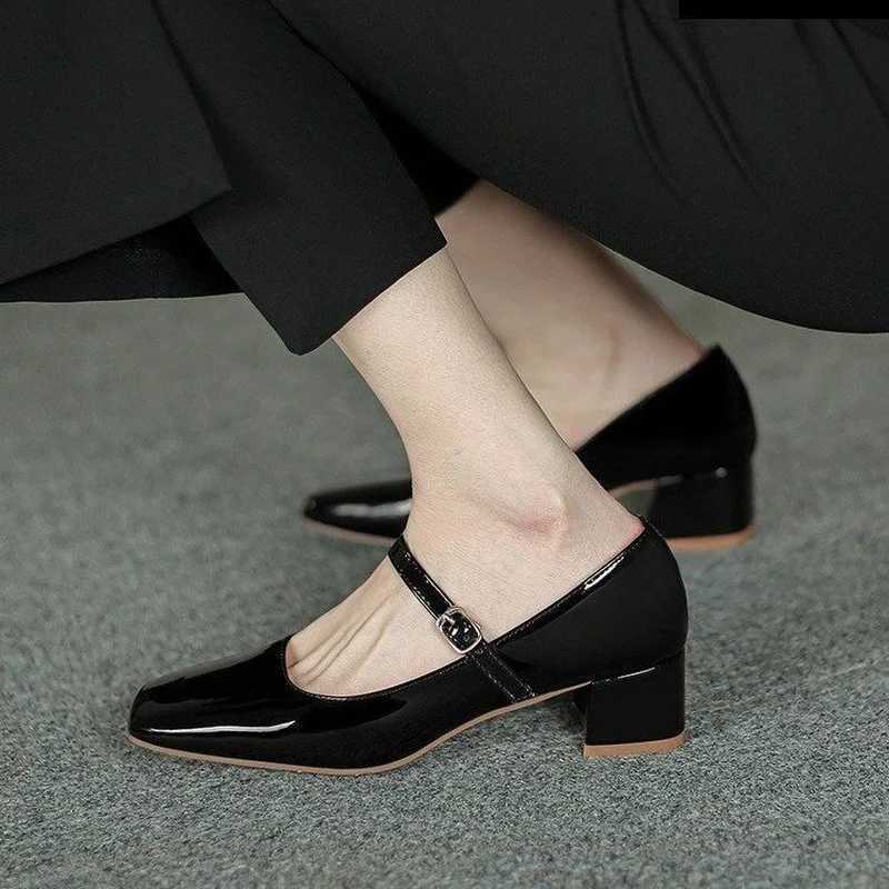 New Arrival New womens red and black Mary Jens shoes high-quality leather low heel dress shoes square toe shallow buckle strap womens shoes T250110