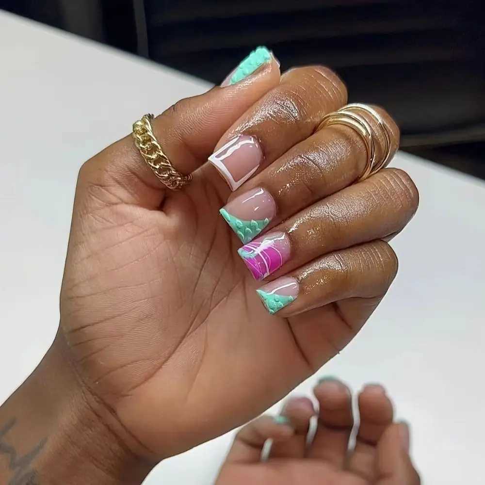 24pcs Short Square False Nails French White Edge Pink Fake Nails Full Cover Nail Tips Press on Nails faux fingernailXJ250110