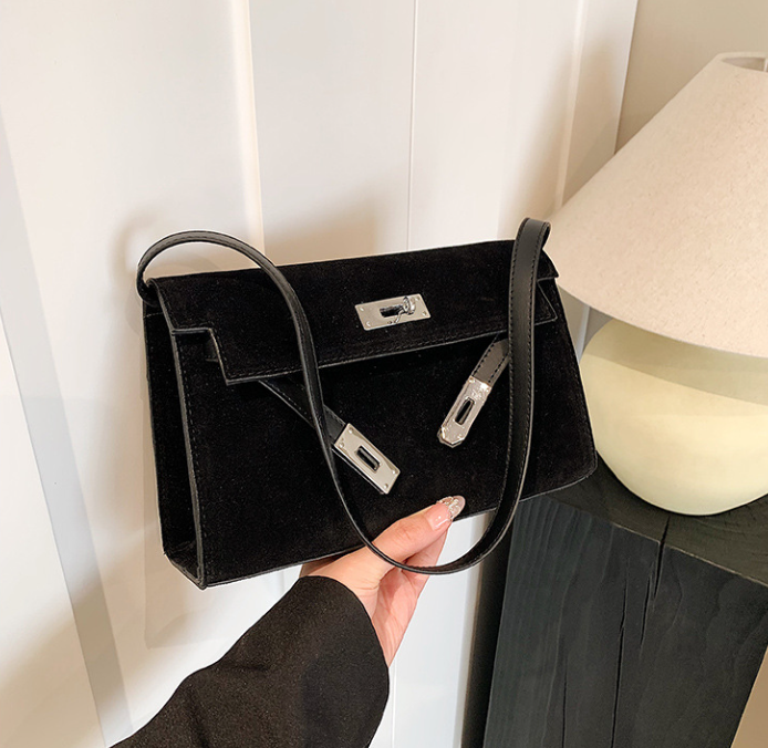 Women Shoulder Bag Fashion High-end Retro Niche Versatile Armpit Bag Large Capacity Triple Black Brown Coffee Free shipping