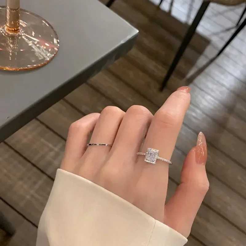 Luxury Classic Moissanite Female Engagement Ring Square Lucky Ring Adjustable Gold Ring Charm JewelryXJ250412