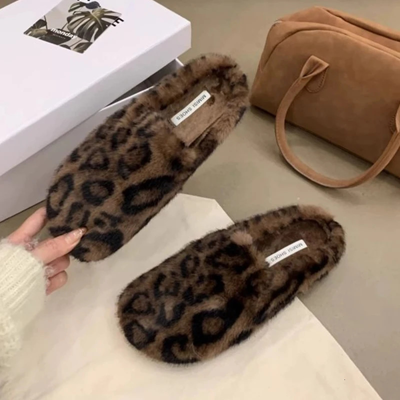 Fur Leopard Women Fluffy slippers Flats Cotton Shoes Mules Woman Trend Fashion Slingback Short Plush Warm Snow Botas Mujer 250106