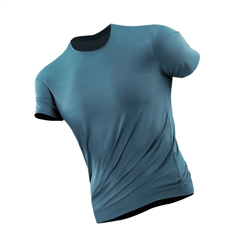 Summer short sleeved Tshirt for mens sports thin ice silk quick drying round neck shirt fitness running training suit 250108