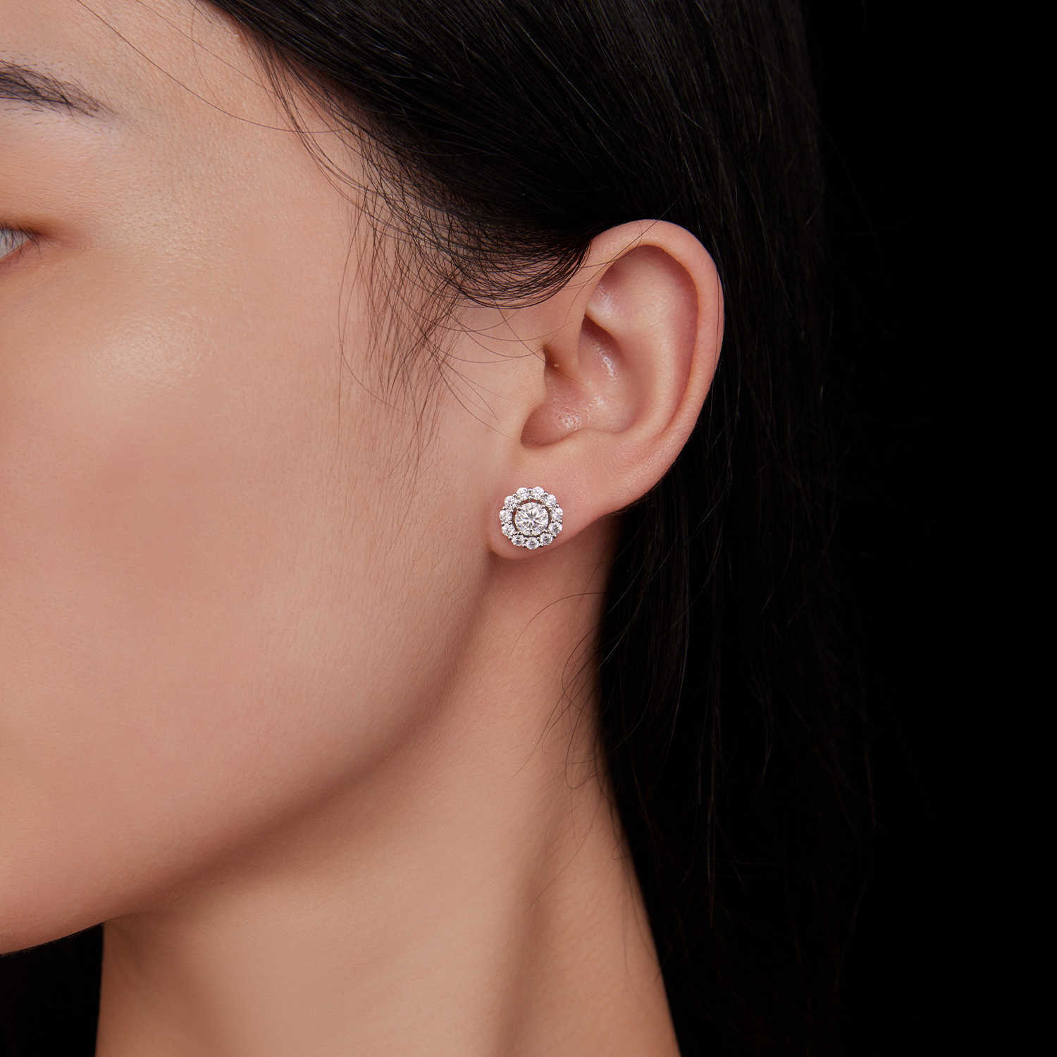 New 50 points sparkling moissanite earrings creative design structure s925 silver belt certificate earrings