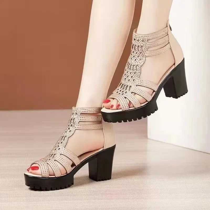 New Arrival New Womens High Heel Sandals Summer Hot Sales Roman Sandals Fashion Hollow Platform Womens Shoes Casual Zipper Pendant Dress Shoes T250110