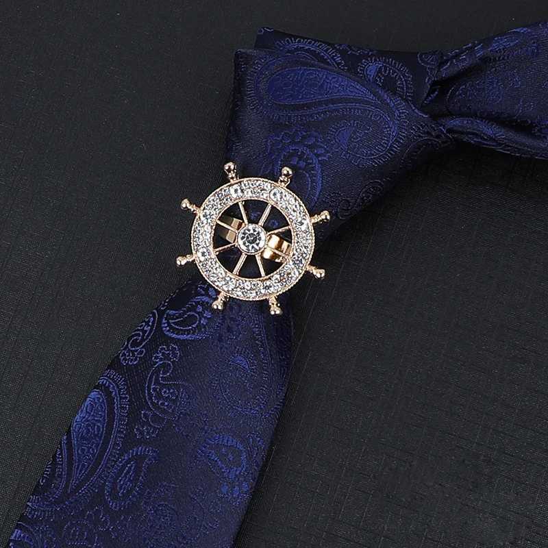 Brooch Fashion Vintage Strap Necklace Buckle Mens Busin Gift Water Diamond Necklace Clip Jewelry W250111