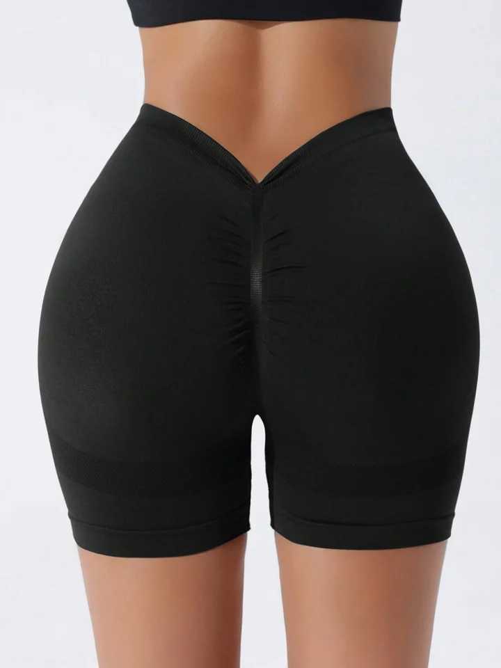 Seamless High Waisted Yoga Shorts From Europe And America Waist Tightening And Hip Lifting Fitness Pants Rear V-WaistXJ250111