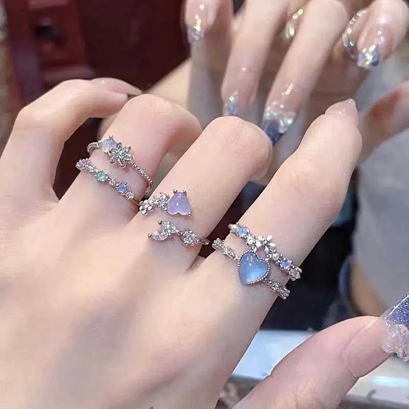 Fashion Blue Opal Heart Ring for Women Kpop Punk Gothic Open Flower Water Diamond Finger Ring Wedding Party Fashion Girls Jewelry W250111