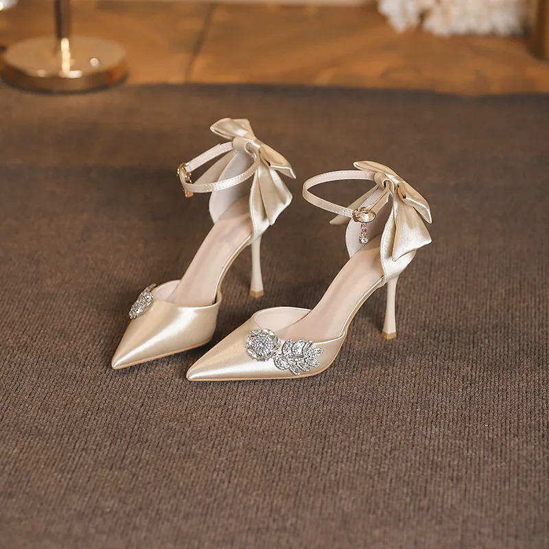 Size 30-44 Banquet Party Hollow High Heels Women White Wedding Shoes Rhie Wer Accessories Stiletto Heel Pointed Pumps