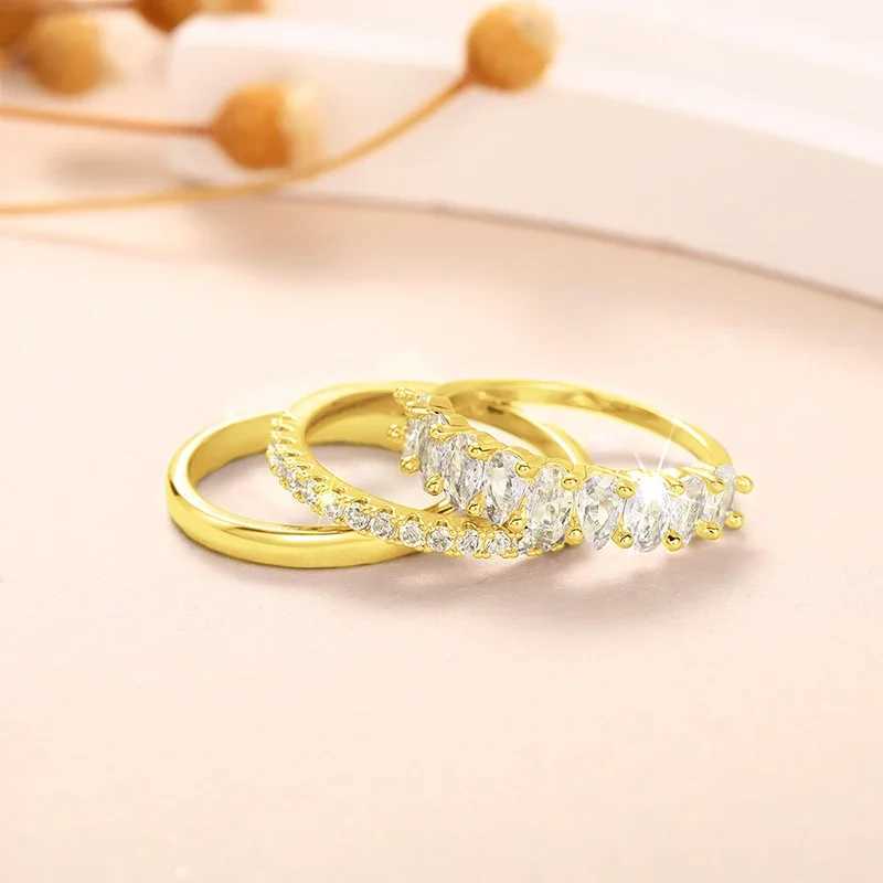 Huitan Luxury 3Pcs Rings Set Sparkling Shiny Cubic Zirconia Finger Accories for Engagement Wedding Opulent La Jewelry SetXJ250110