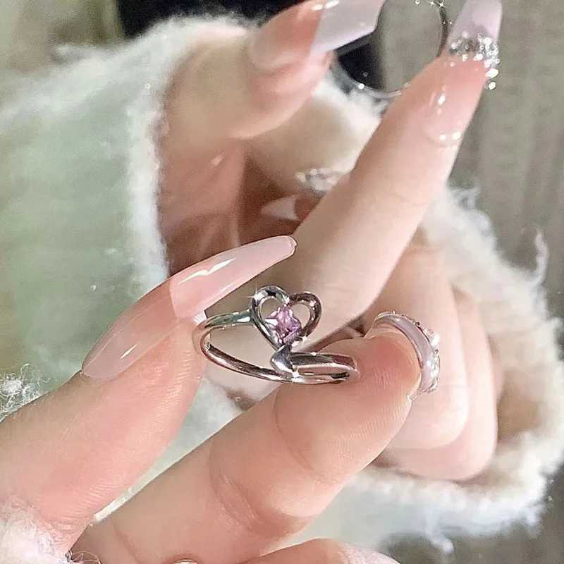 Fashion heart-shaped arrow pink crystal ring Y2K emoji girl punk gothic open geometric finger ring womens wedding party fashion jewelry W250111