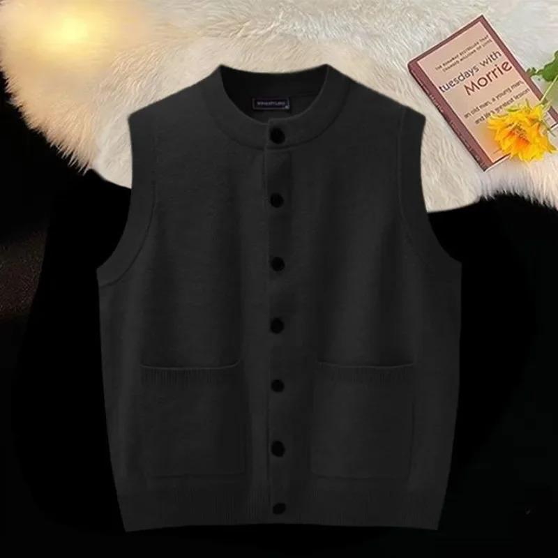 Vest Crewneck Man Clothes Black Waistcoat Knitted Sweaters for Men Sleeveless Round Collar Long Sleeve 100 Sheap Heated X S A V 250107