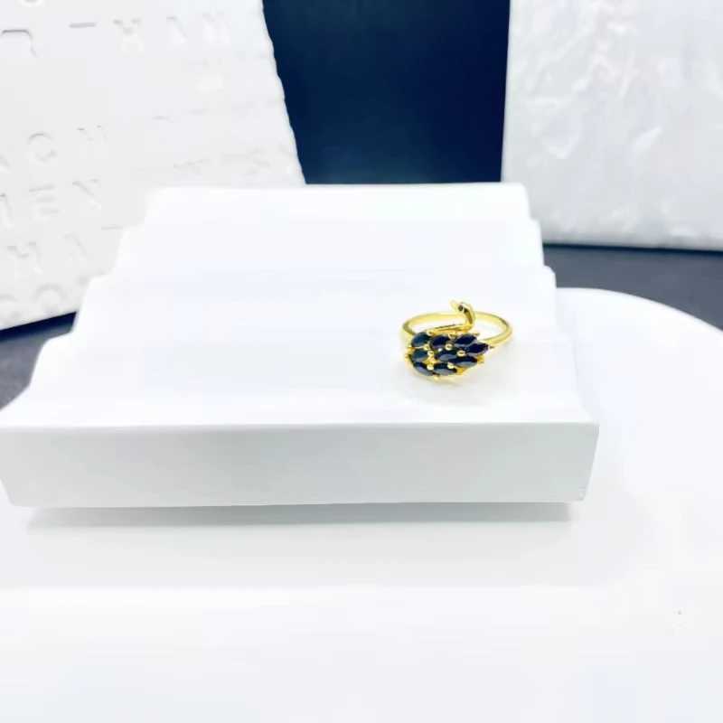 All Diamond Swan Wedding Ring with Adjustable Style Simple Jewelry Ring Couple Ring W250111