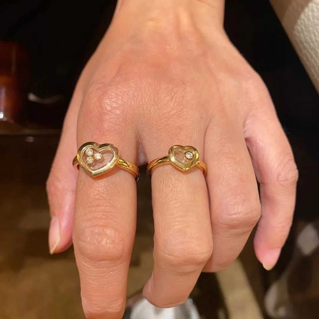 High quality AAA zircon mobile 3-stone heart-shaped ring suitable for womens fashion jewelry W250111