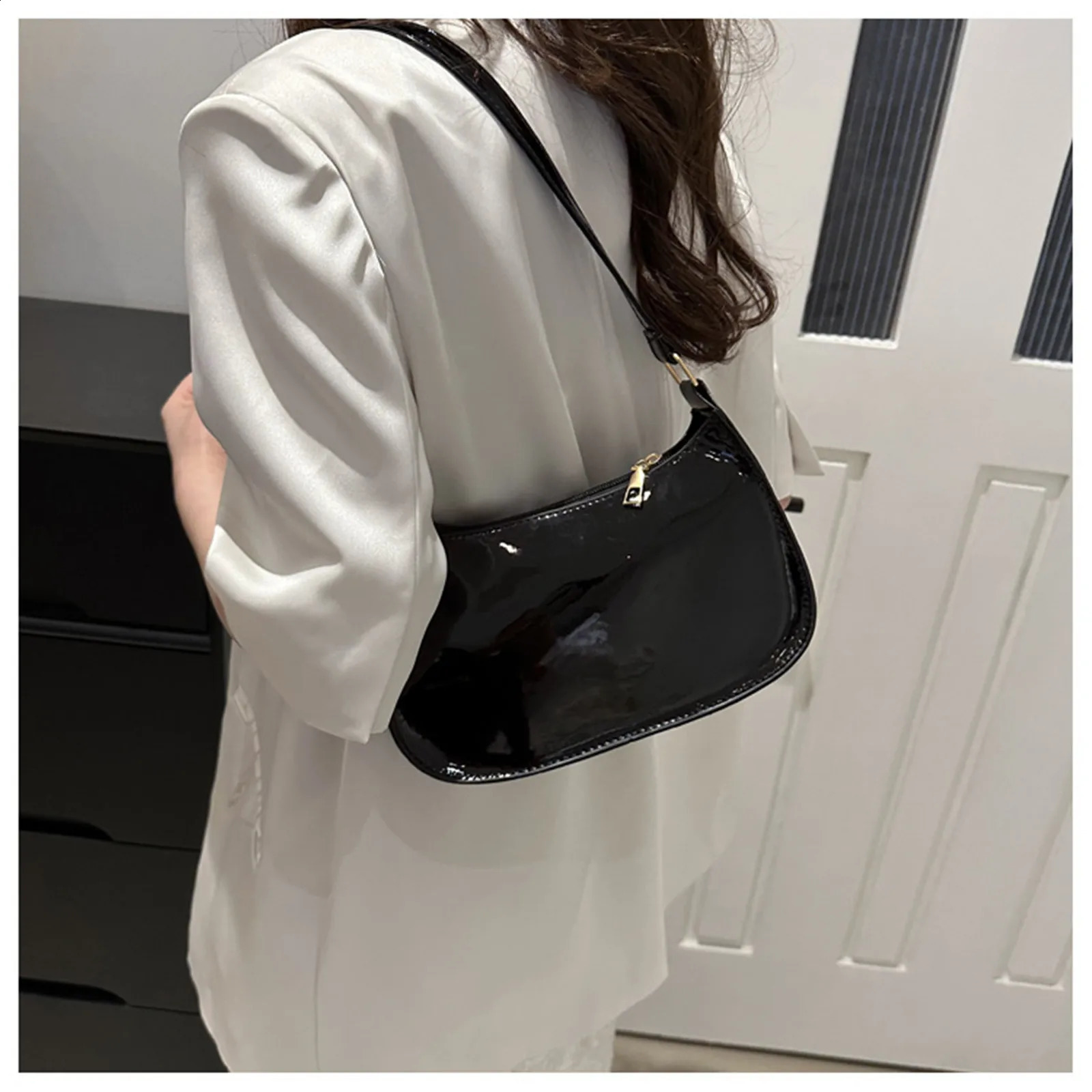 Patent Leather Glossy Shoulder Bag Retro Solid Color Womens Handbags Casual Underarm Bag Fashion Simple Hobo Bag 250106