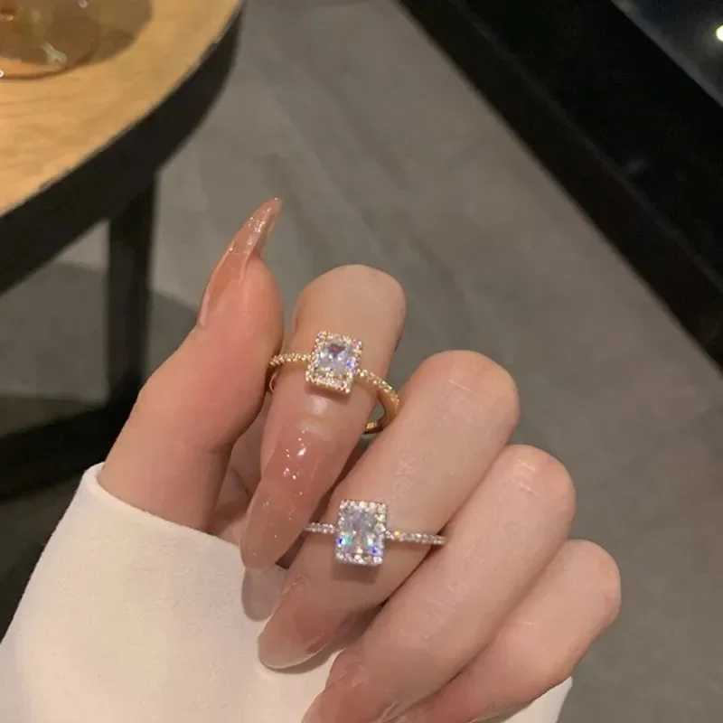Luxury Classic Moissanite Female Engagement Ring Square Lucky Ring Adjustable Gold Ring Charm JewelryXJ250412