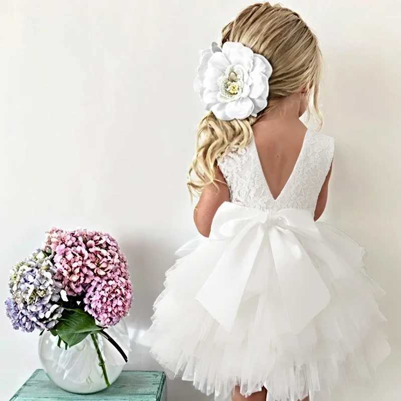 2024 New Backless Lace Dress 2-6Y Childrens Birthday Princess Dress White Wedding Dress Par Flower Tutu Elegant Dress W250111