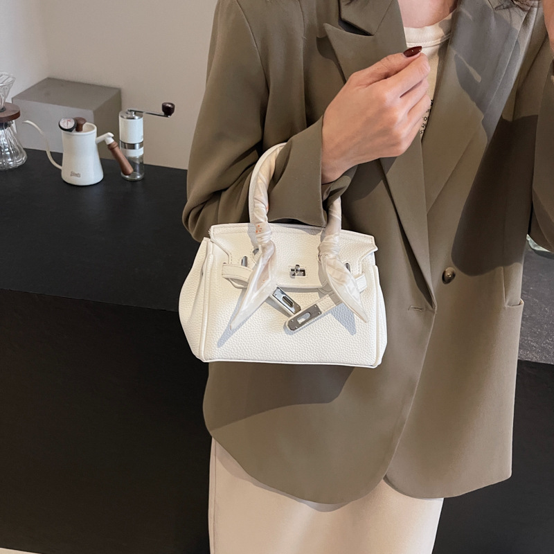 2025 Designer Women's shoulder 3 crossbody New fashion multi-functional large capacity leisure simple everything exquisite commuter bag free ship