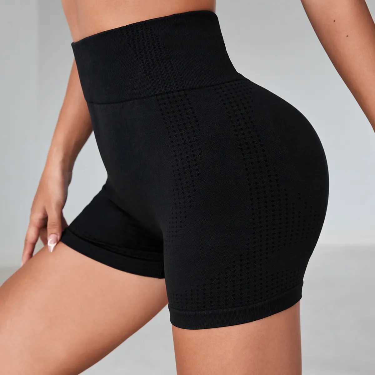 Solid-color High-waist Outdoor Cycling Shorts Highly Elastic And Breathable Hip-lifting Yoga Sports Shorts Womens SportswearXJ250111