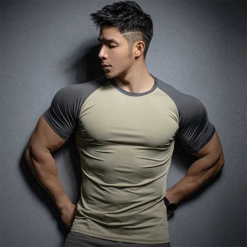 New summer leisure running T-shirt gym training top elastic quick drying solid color short sleeved sports T-shirt mens sports shirt W250111