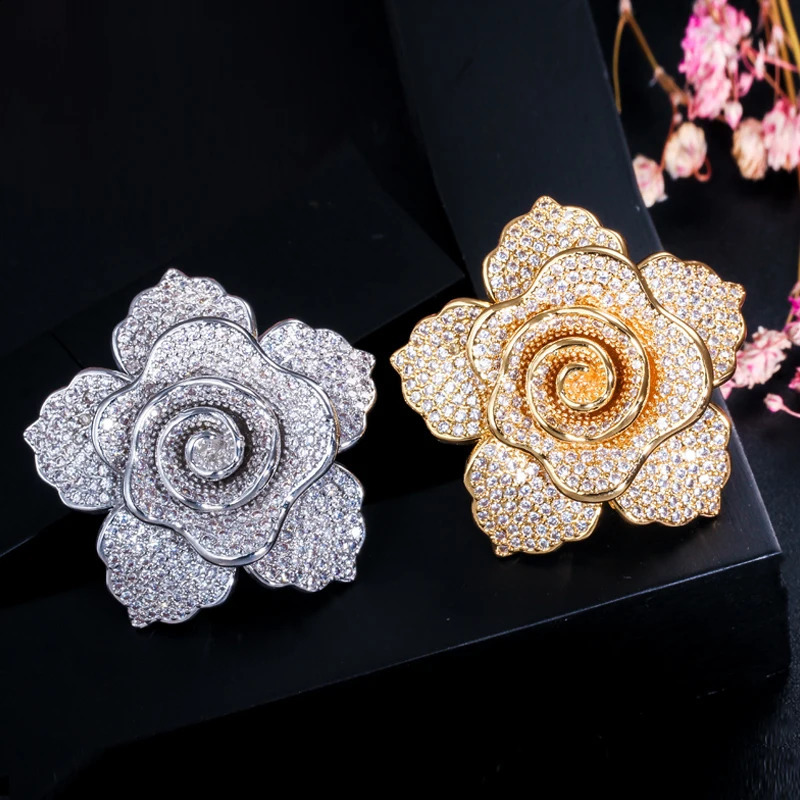 ThreeGraces Vintage Shiny Cubic Zirconia Flower Shape Brooches for Ladies Fashion Party Costume Jewelry XZ026 250103
