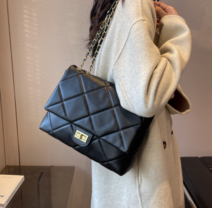 Women Shoulder Bag Fashion Versatile Large Capacity Designer Simple Style Triple Black White Beige Free shipping