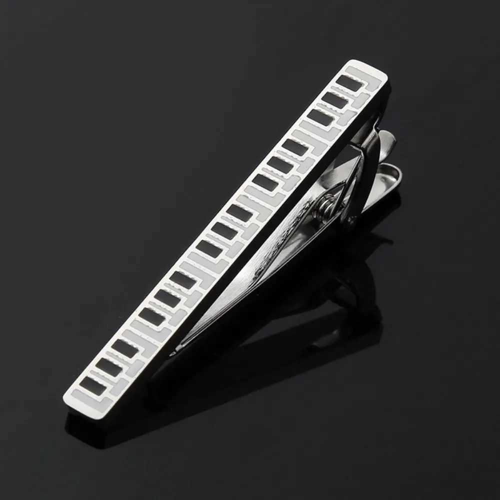 Creative High pitched Guitar Tie Clip Instrument Titanium Steel Music Note Tie Pin Punk Hip Hop Piano Neck Buckle Mens Style W250111