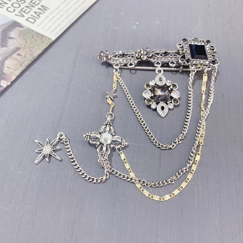 Dark Tassel Pendant Brooch For Men Women Vintage Rhinestones Baroque Brooches Punk Stay Gothic Harajuku Streetwear Jewelry 250103