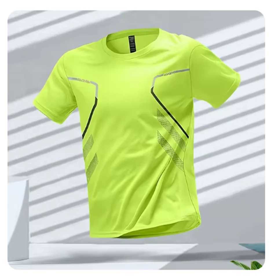 Mens T-shirt Sports Running T-shirt Mens Fast Drying Breathable Short Sleeve Round Neck Activity T-shirt Outdoor Exercise Mens Clothing W250111