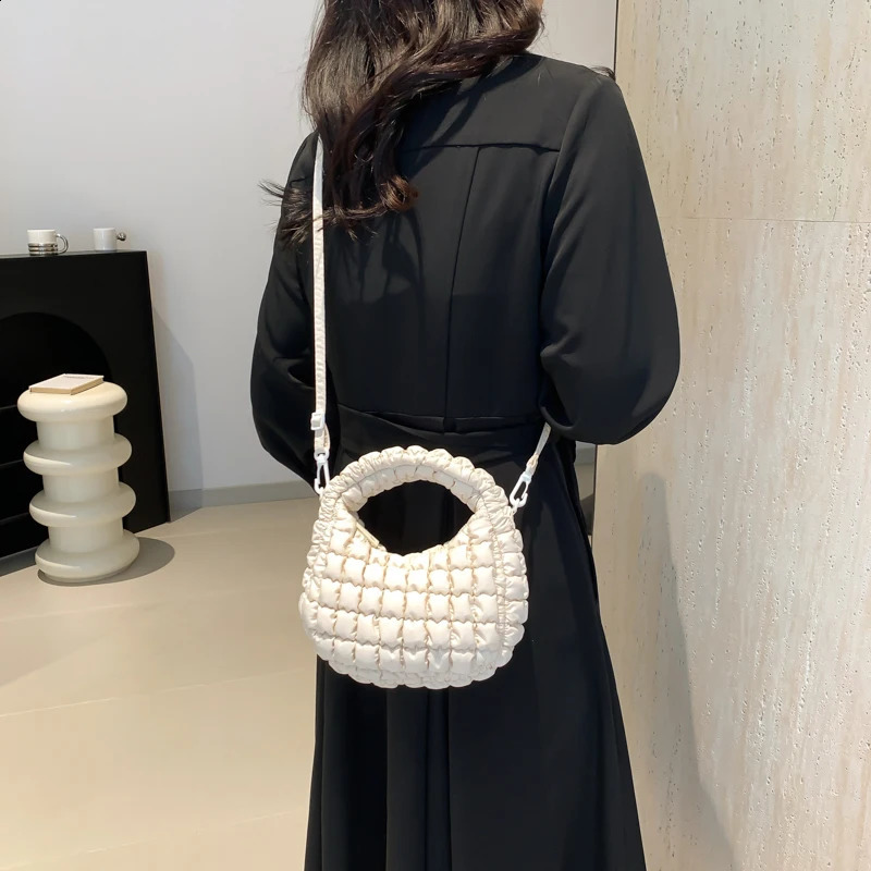 Women Quilted Shoulder Bag Pleated PU Leather Puffer Tote Bag Removable Strap Cloud Bubbles Hobo Cute Pouch for Party Vacation 250106