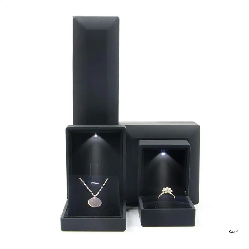 Fashion LED Light Necklace Long Chain Box Bracelet Display for CASE Jewelry Gift Box Pendant Holder for Wedding Annivers 250106