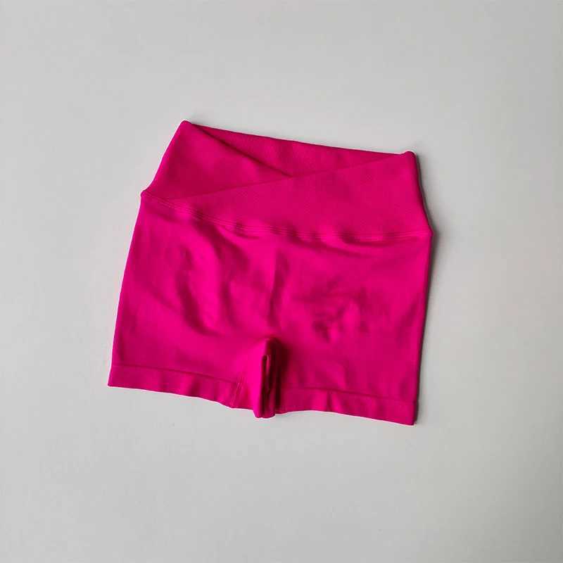 High Waisted Cross Hip Lifting Fitness Shorts Tight Fitting Sports Running Peach Buttocks Quick Drying Yoga Three Piece PantsXJ250111