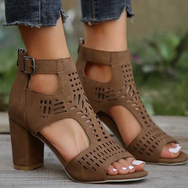 New Arrival Womens Fashion with Sexy High Heels Sandals Womens Roman Hollow Pump Lace Upward Stripped Toe Sandals Casual Thick High Heels Sandals T250