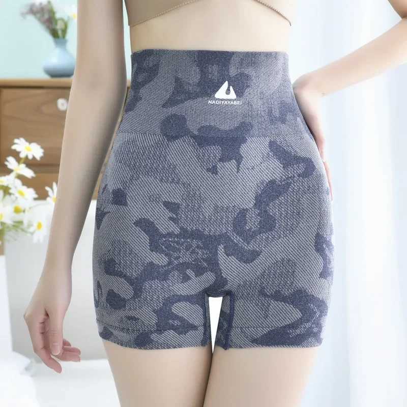 2022 Women High Waist Sport Shorts Seamless Workout Shorts Scrunch Butt Fitness Shorts Womens Sports Short Pants Gym ClothingXJ250111