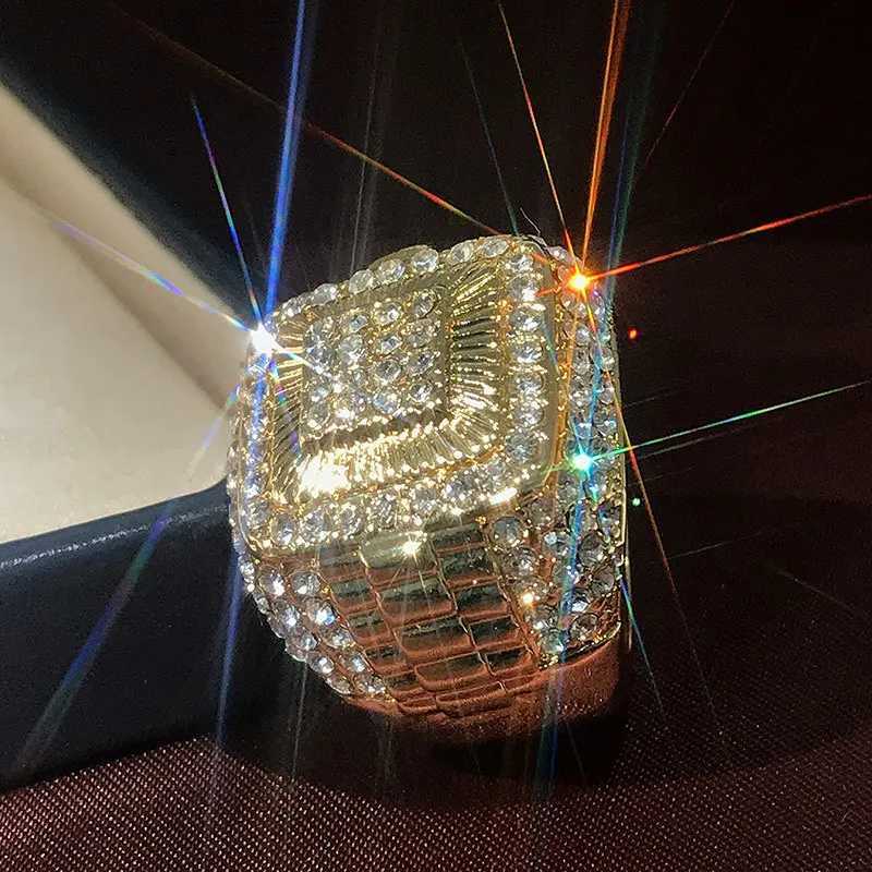 Shiny Zircon Hip Hop Charm Mens Ring Party Celebration Wedding Luxury Premium Bead Jewelry Accory Birtay GiftXJ250110