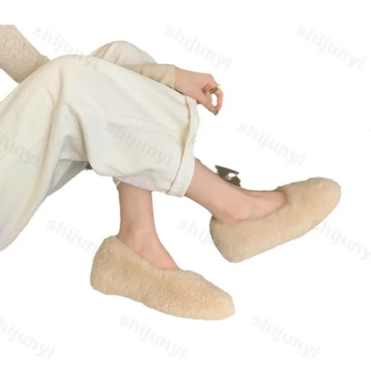 Winter Womens Keep Warm Plus Velvet Flats Fashion Fur Slip on Casual Shoes for Women Light Walking Shoes Zapatos De Mujer 250106