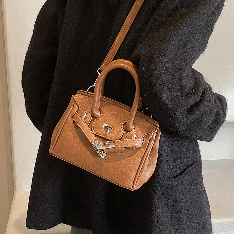 Ladies' Shoulder Bag New Fashion High-end Niche Design Retro Handheld Bag Triple Black Brown Coffee Free shipping