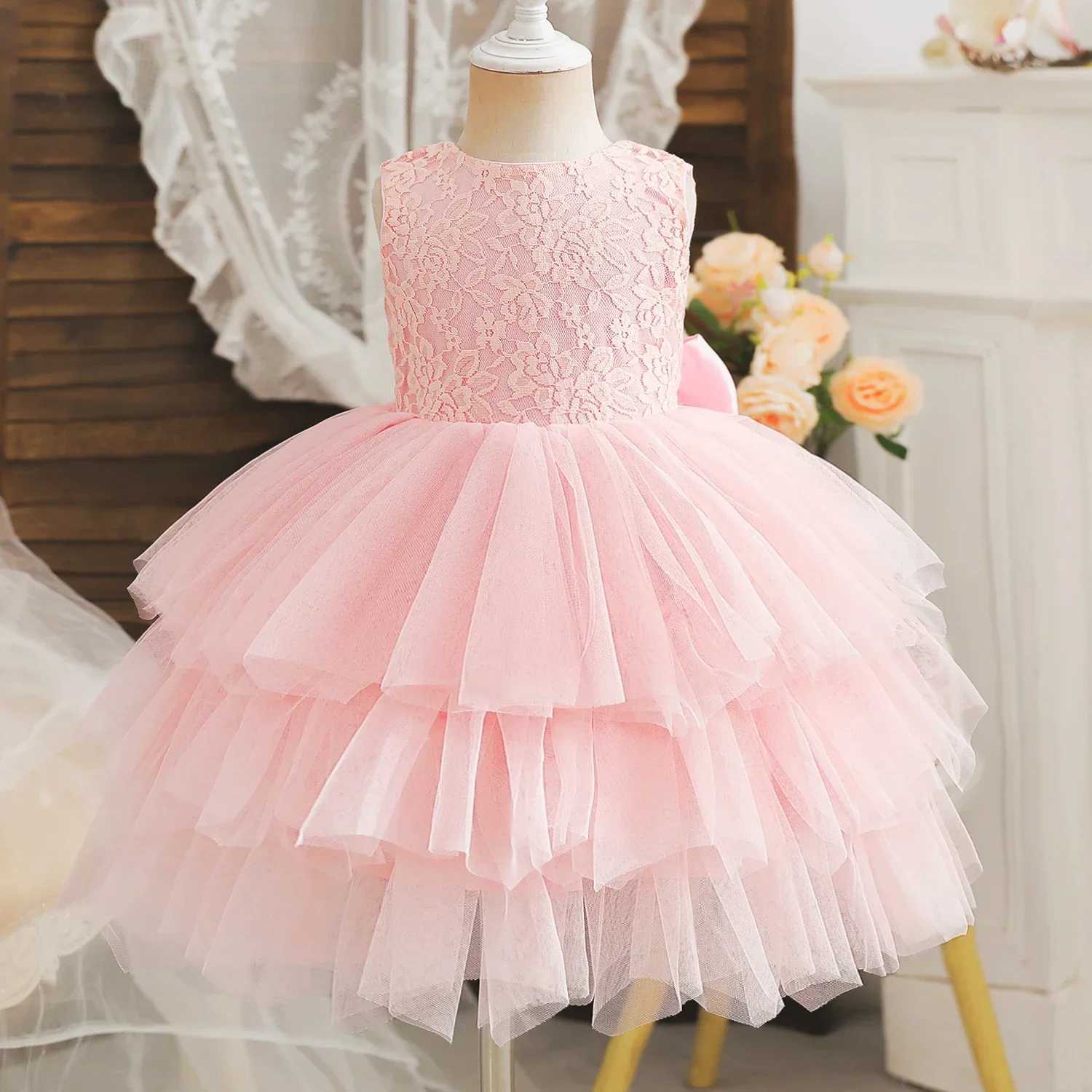 2024 New Backless Lace Dress 2-6Y Childrens Birthday Princess Dress White Wedding Dress Par Flower Tutu Elegant Dress W250111