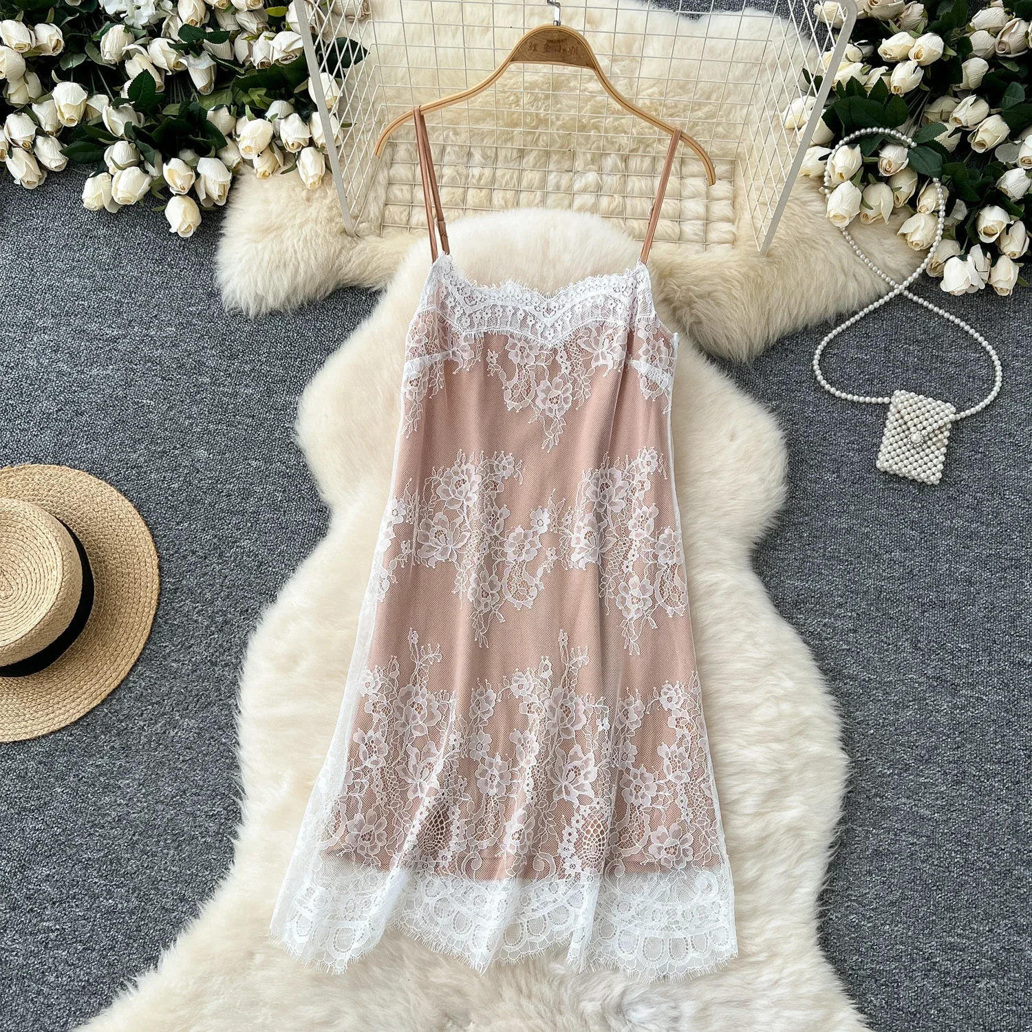 Fashionable womens two-piece retro 3D floral single chest mesh dress for vacation and high street shoulder strap dress 250110