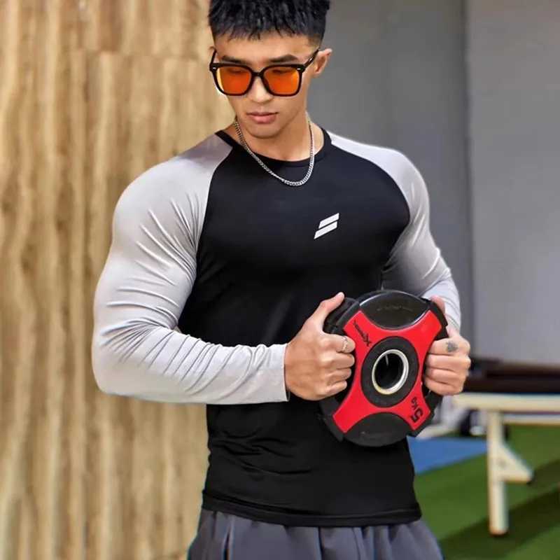 New Spring/Autumn Fitness T-shirt Mens Long Sleeve Quick Drying Fitness Tight Fitness Thin Top Training T-shirt Mens Sports Shirt W250111