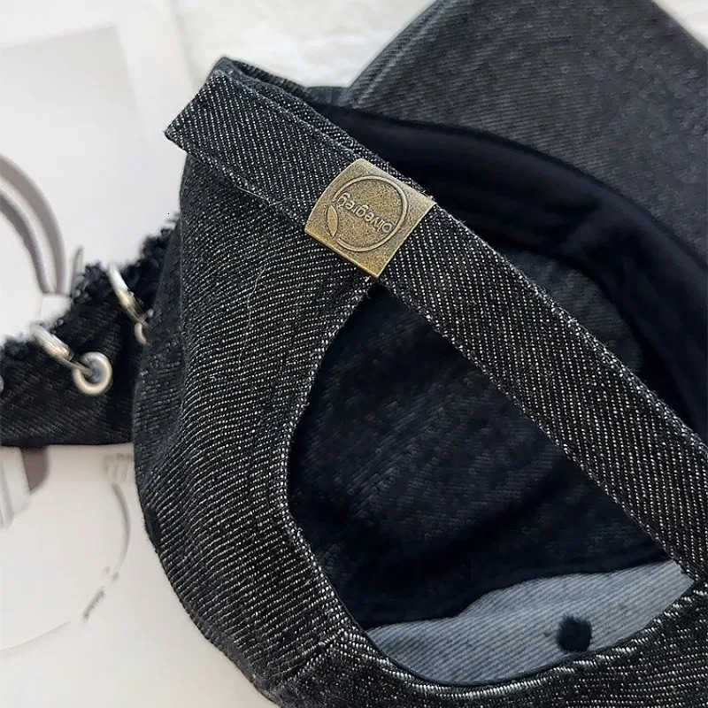 Niche Y2k Dark Punk Style Hoop Pin Rabbit Ears Baseball Cap Men and Women Ripped Street Trend Sunshade Adjustable Hip Hop Hat250108