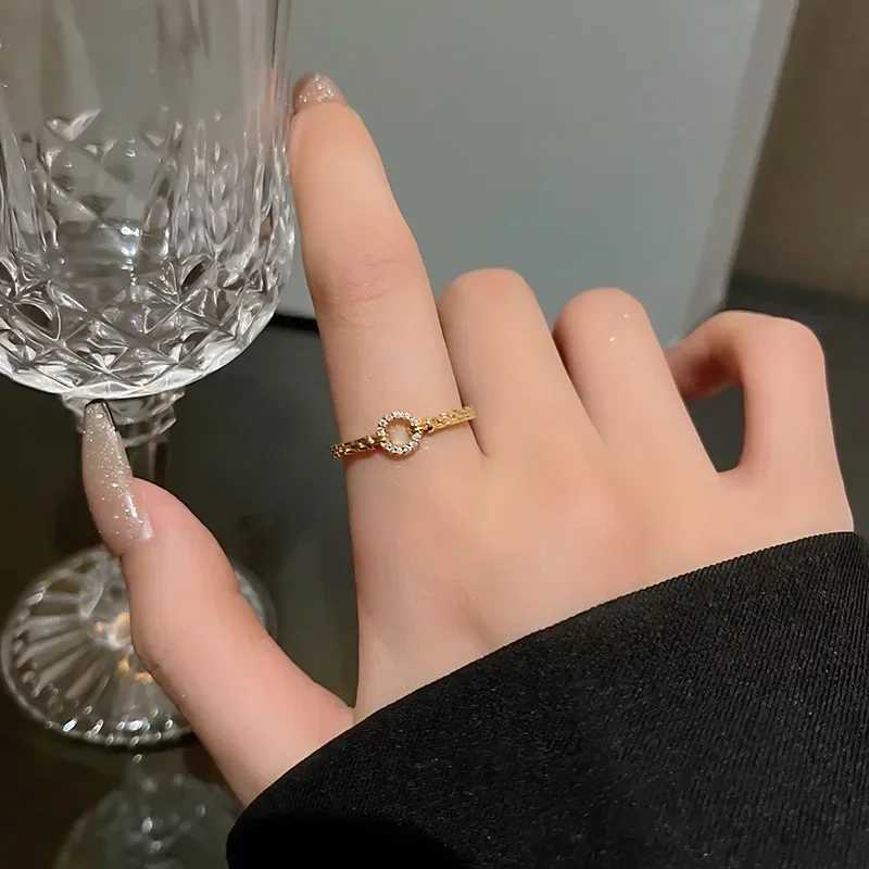 Classic Twist Chain Open Rings for Women Zircon Stainl Steel Geometric Twist Wrped Couple Ring Wedding Aesthetic JewelryXJ250110
